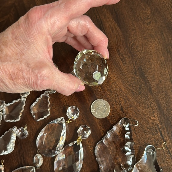 VINTAGE CHANDELIER CLEAR CRYSTAL PRISMS BUNDLE - Picture 9 of 17